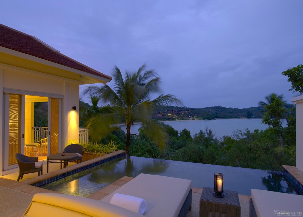 泰国普吉岛丽晶酒店(官方摄影) The Regent Phuket Cape Panwa_45214699-H1-View_from_Pool_Villa.jpg