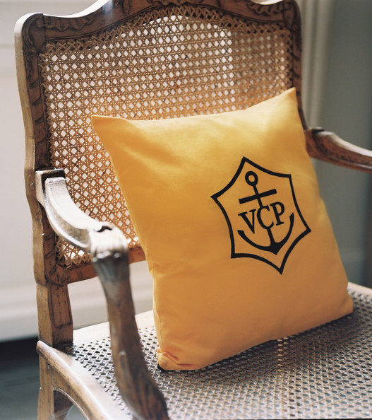 Furniture cane chair yellow pillow bearing 1Fc1WavuZrIl.jpg