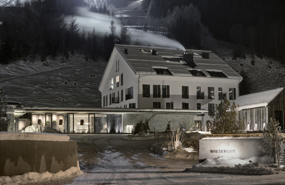 奥地利 Wiesergut  Hotel_5137d036b3fc4b73c100004f_hotel-wiesergut-gogl-architekten_wie_2012_f01_mw.jpg