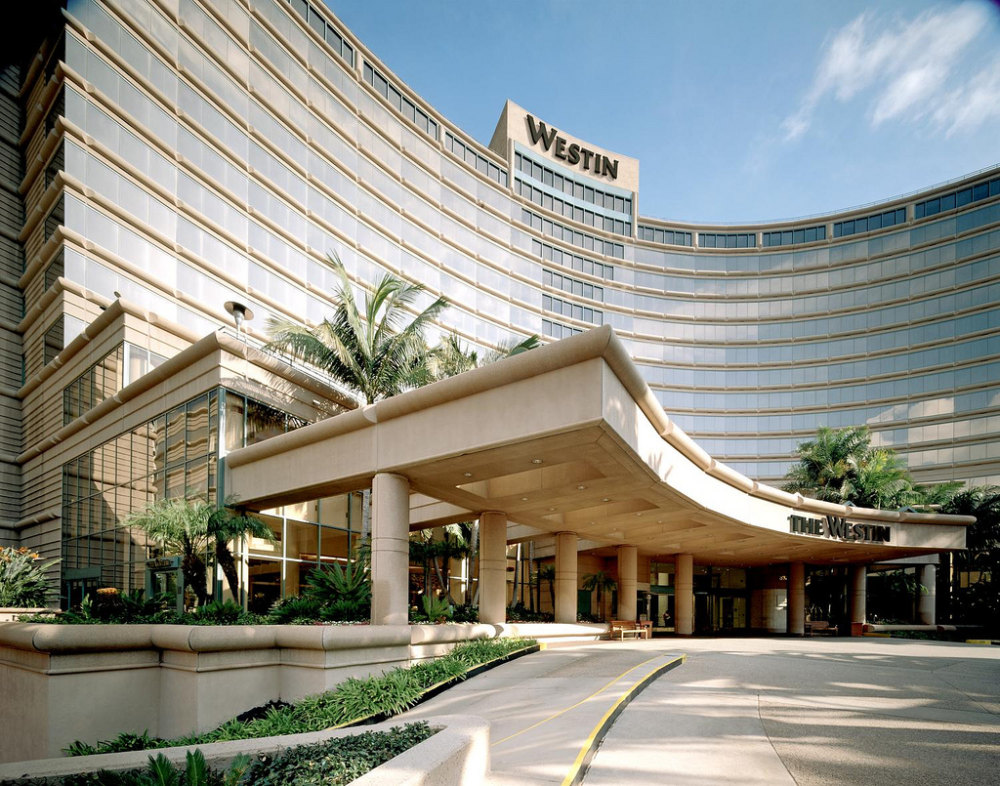 美国加州长滩威斯汀酒店_1)The Westin Long Beach—Exterior - Day 拍攝者.jpg