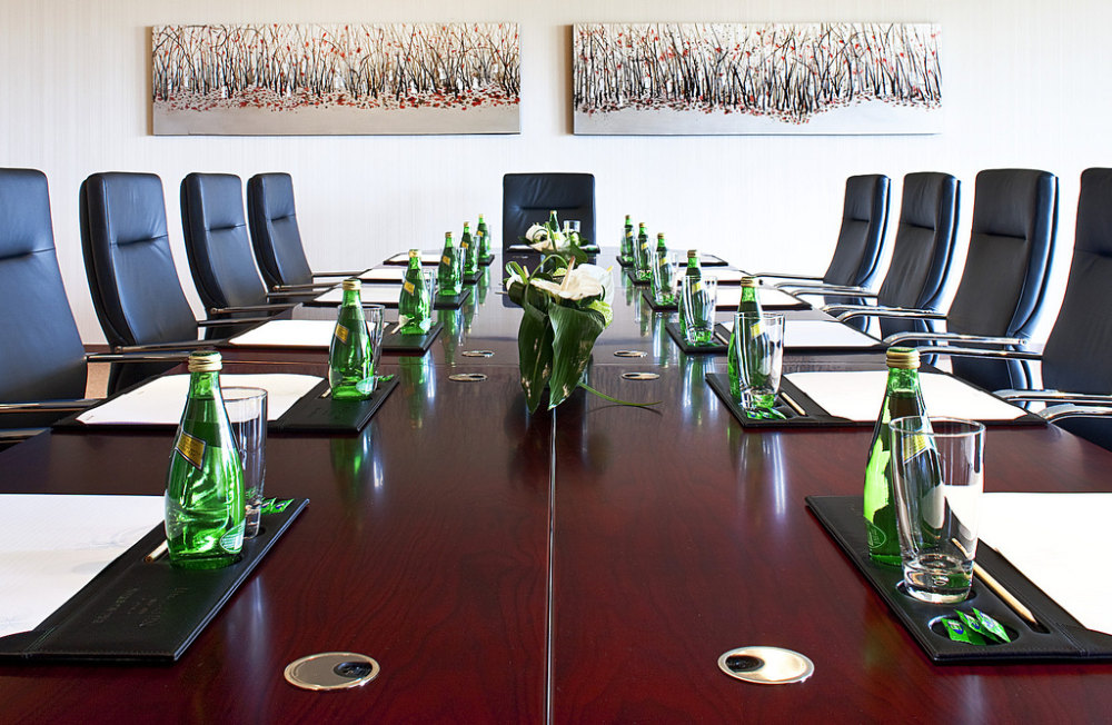 58)The Westin Shenzhen Nanshan—Meeting Room - Board meeting setup 拍攝者.jpg