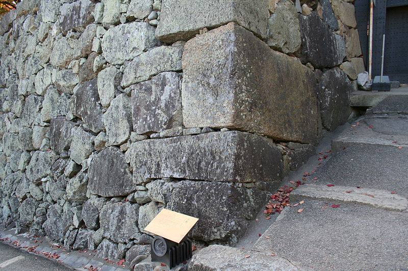 世界文化遗产--日本第一名城姬路城_石墙细部.jpg