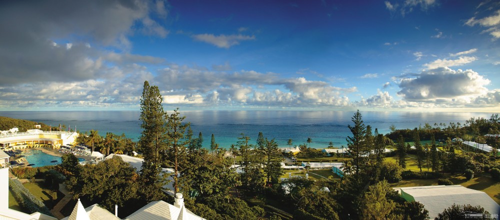百慕达文华东方酒店 Elbow Beach, Bermuda_bermuda-exterior-panorama-view.jpg
