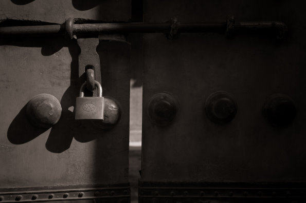 那座楼!_m2w595hq85lt_original_27mR_397e000157a9125d.jpg 那座楼!_m2w595hq85lt_original_27mR_397e000157a9125d.jpg