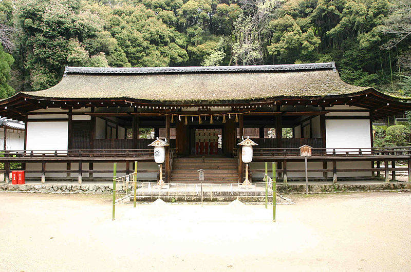 日本国宝系列鉴赏_Ujigami_shrine3.jpg