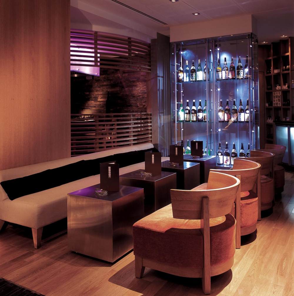 迪拜艾美酒店Le Meridien Dubai_44)Le Meridien Dubai—Kiku Japanese Restaurant (Sake Bar) 拍攝者.jpg