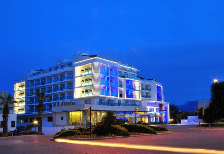 土耳其马尔马里斯Bluebay Platinum_bluebays_gece.jpg
