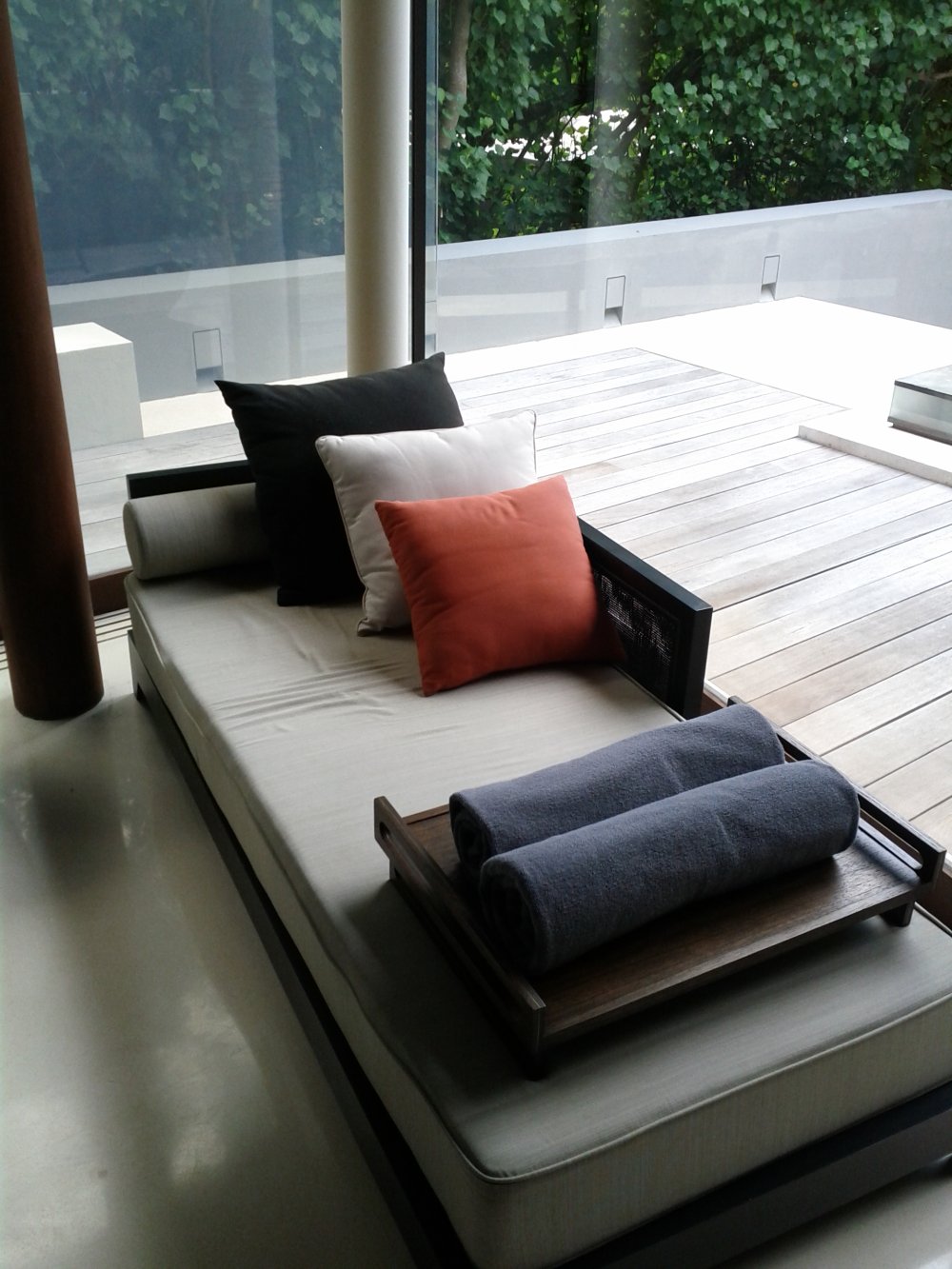 马尔代夫哈达哈岛柏悦酒店Park Hyatt Maldives Hadahaa高清自拍_park-hyatt-maldives-hadahaa-garden-villa-sofa.jpg