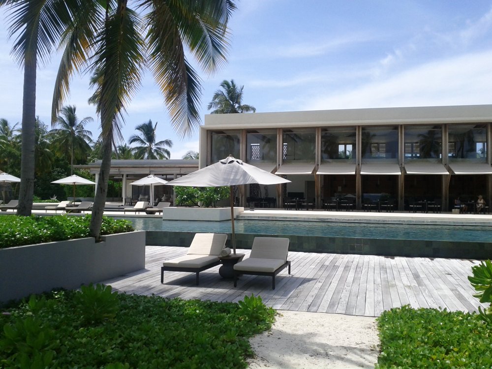 马尔代夫哈达哈岛柏悦酒店Park Hyatt Maldives Hadahaa高清自拍_park-hyatt-maldives-hadahaa-main-pool-1.jpg