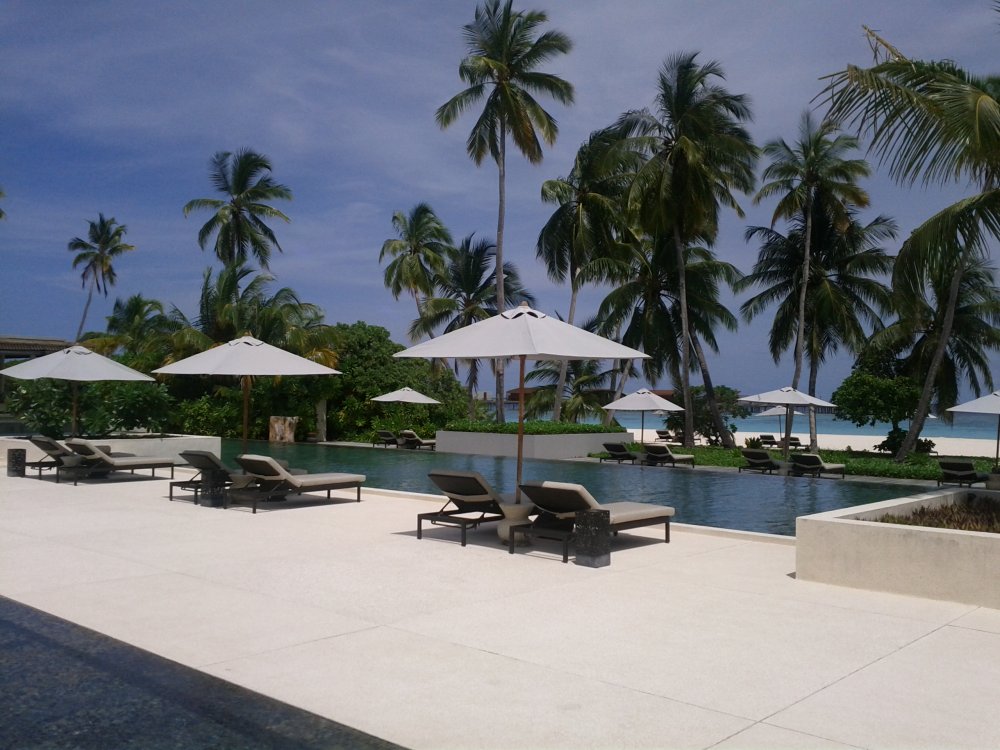 马尔代夫哈达哈岛柏悦酒店Park Hyatt Maldives Hadahaa高清自拍_park-hyatt-maldives-hadahaa-main-pool-9.jpg