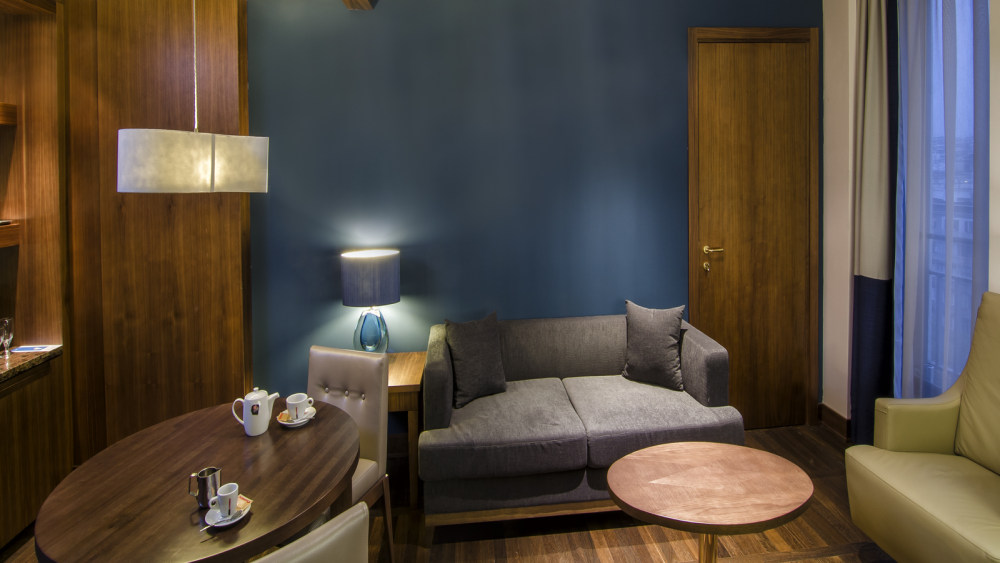 贝尔格莱德大都会皇宫饭店 Metropol Palace, Belgrade_Metrolpol_Palace_Belgrade_junior_suite_living.jpg