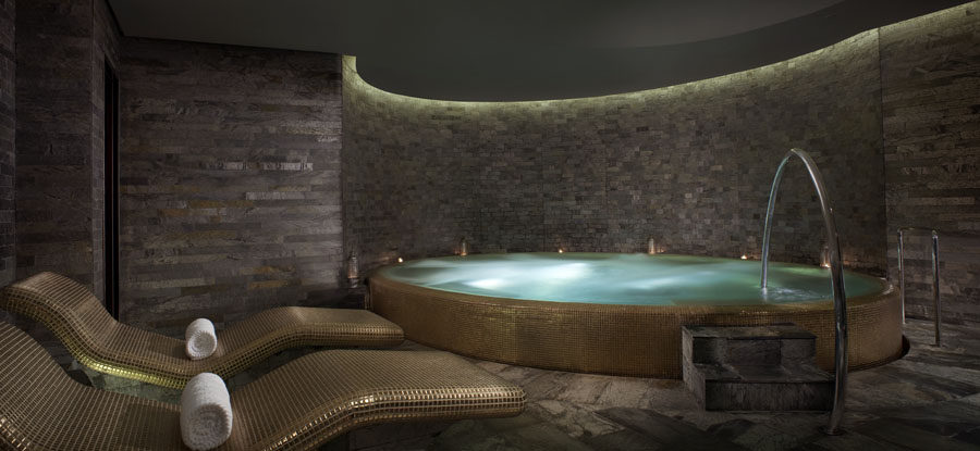 Spa - male jacuzzi area.jpg