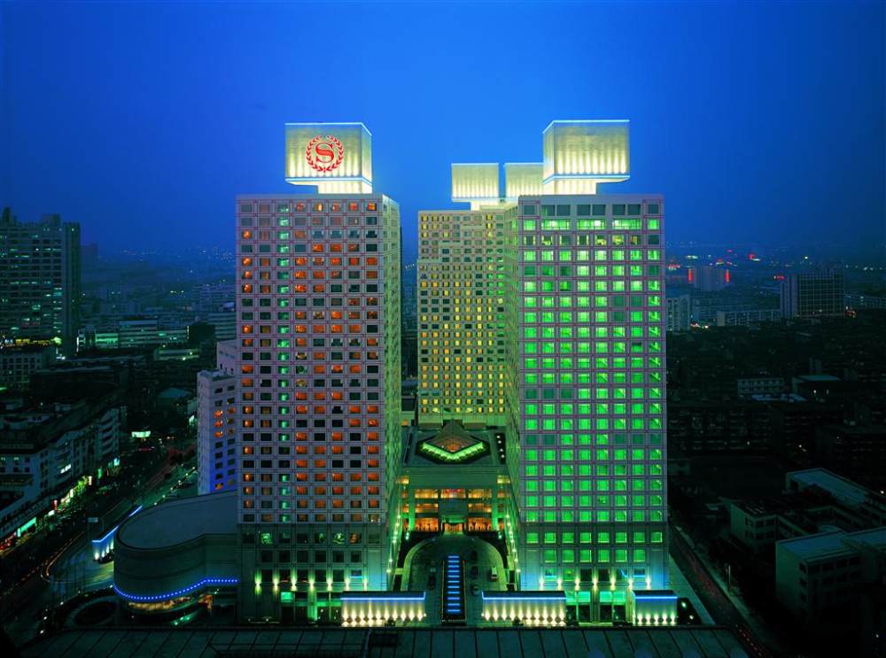 宁波喜来登Sheraton Ningbo Hotel, Ningbo - Zhejiang Province , China_1)Sheraton Ningbo Hotel—Exterior at night 拍攝者 Sheraton Hotels and Resorts.jpg