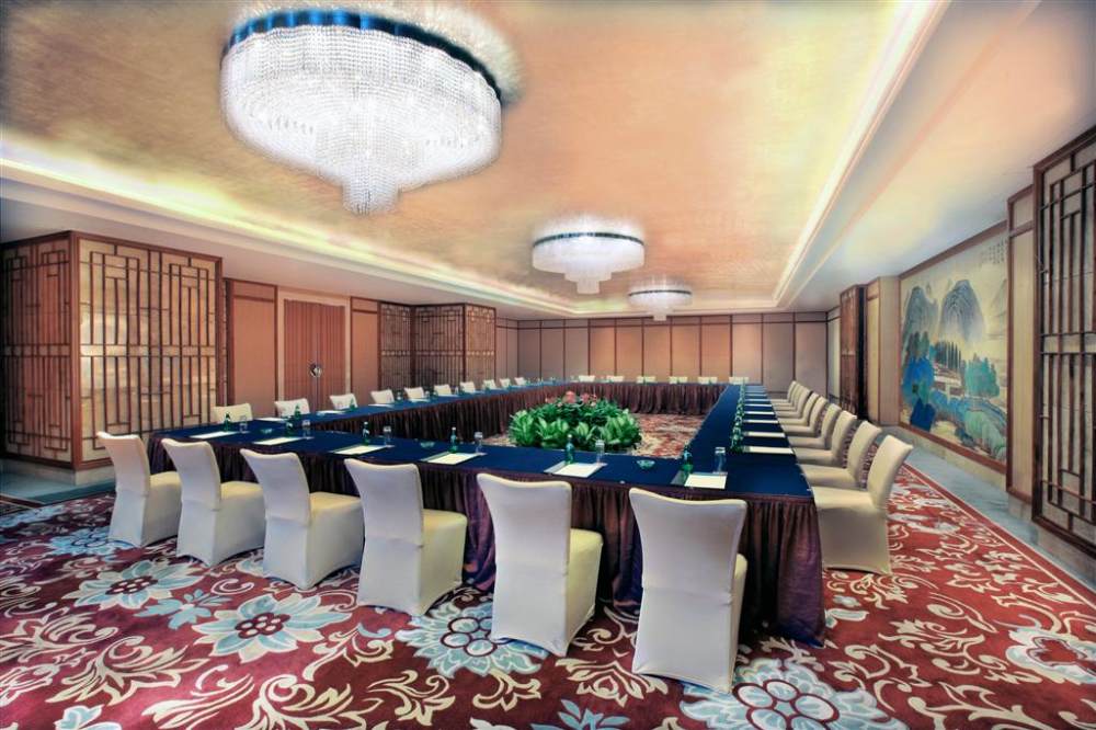 宁波喜来登Sheraton Ningbo Hotel, Ningbo - Zhejiang Province , China_83)Sheraton Ningbo Hotel—Premier Lounge - square setup 拍攝者 Sheraton Hotels a.jpg