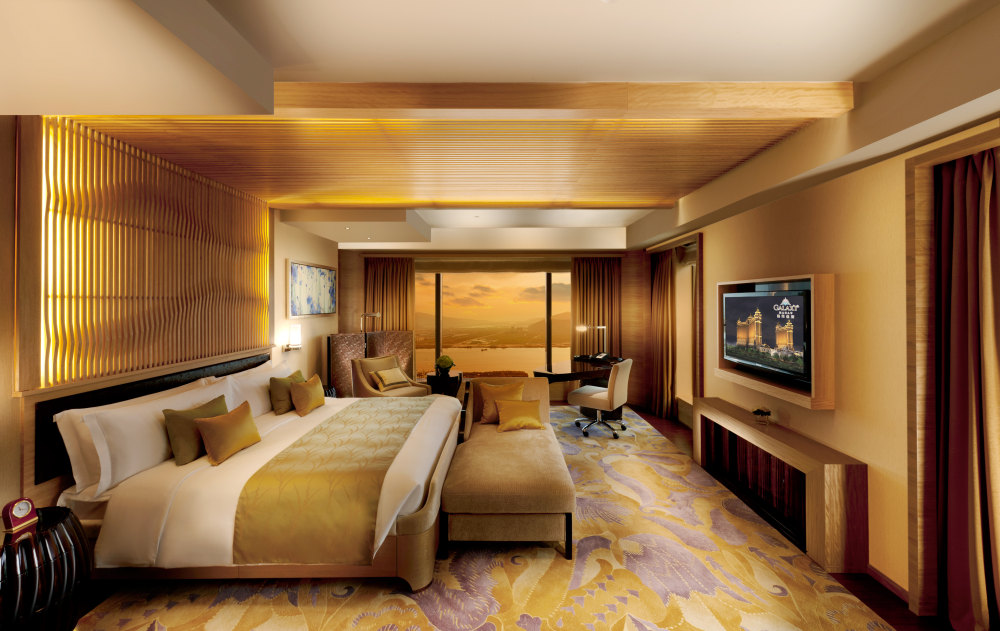 Galaxy Hotel,Macau 澳门银河酒店（官方版）_47073325-H1-Galaxy_Hotel_-_Premier_Suite_(Bedroom).jpg