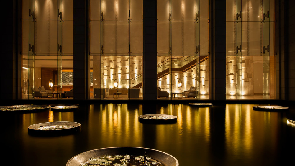 印度钦奈柏悦酒店 Park Hyatt Chennai_CHEPH_P035_Lobby_at_Night_57652_1280x720.jpg