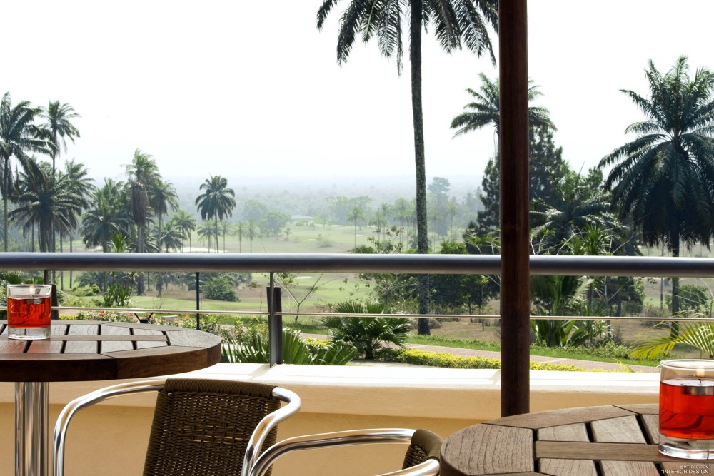 22)Le Meridien Ibom Hotel Golf Resort—Bird Table Snack Bar 拍攝者.jpg