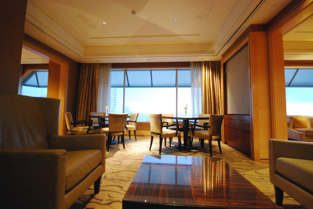 新加坡丽思卡尔顿美年酒店Ritz Carlton Millenia Singapore_0951150z1uau46bdw0ybp0.jpg