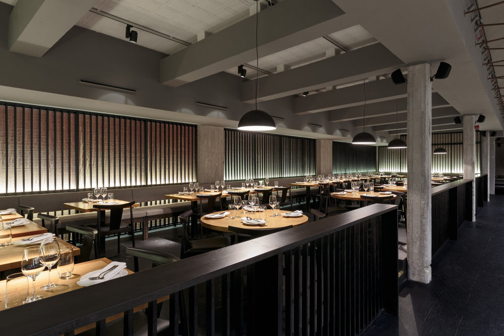 515ce14db3fc4b2ba700008d_restaurant-farang-futudesign_farang_uusheimo_5.jpg