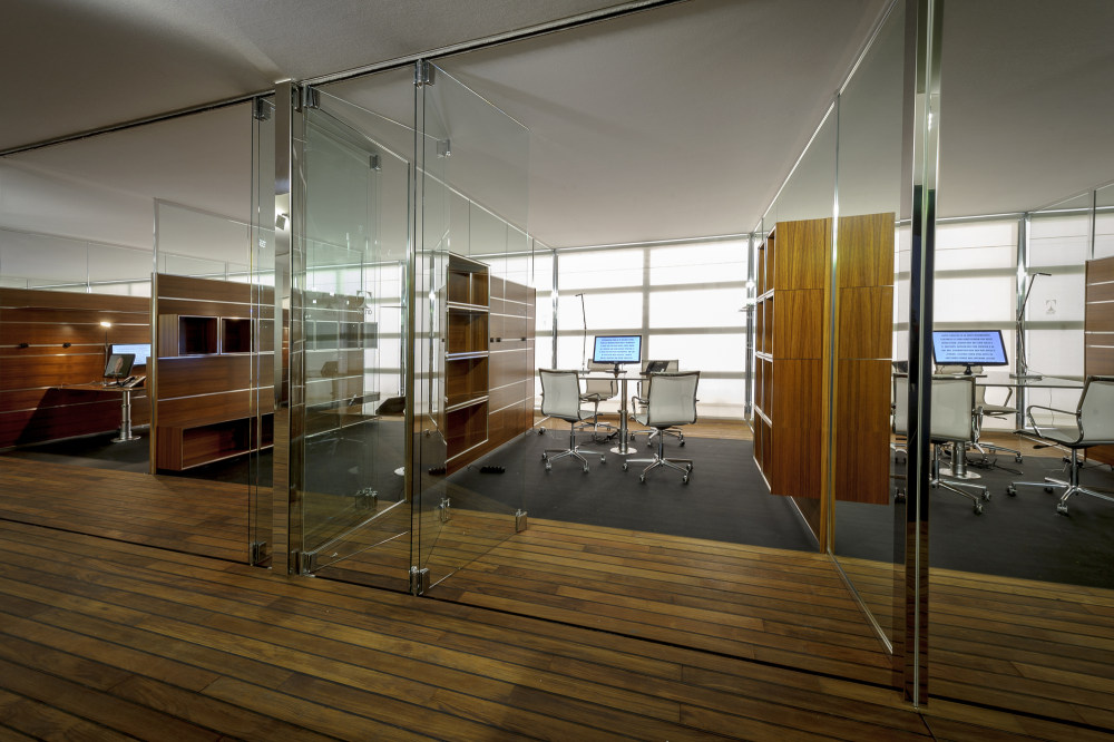 2013米兰设计周：Office for Living--让·努维尔（Jean Nouvel）_8634319763_c6af8abd36_o.jpg