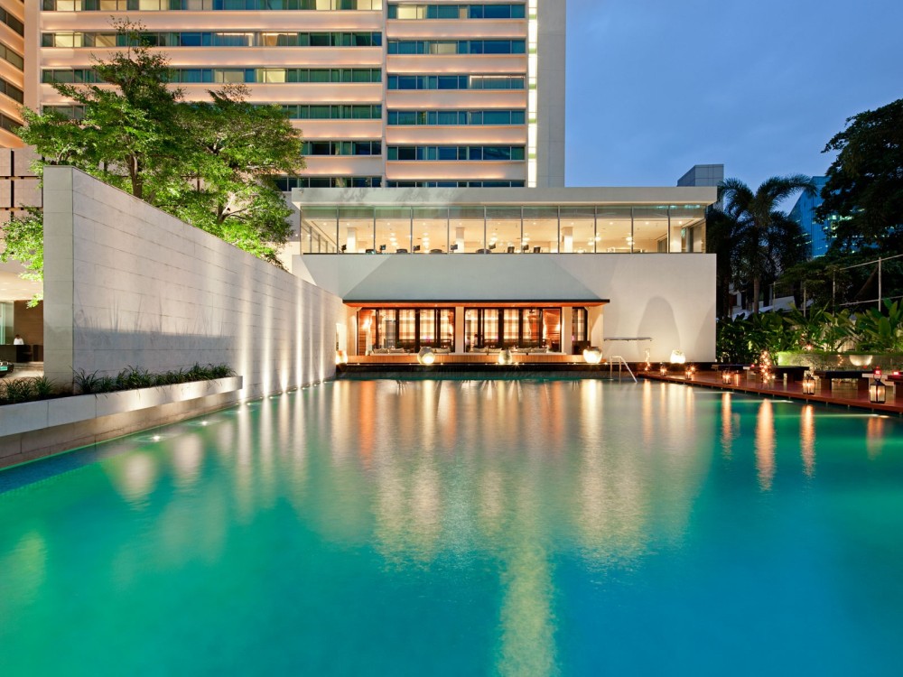 曼谷科莫大都会酒店 Metropolitan by COMO, Bangkok_metbkk_bkg_pool_nahm_view.jpg