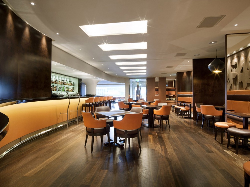 伦敦科莫大都会酒店 Metropolitan by COMO, London_43970870-H1-Met_Bar_Interior.jpg