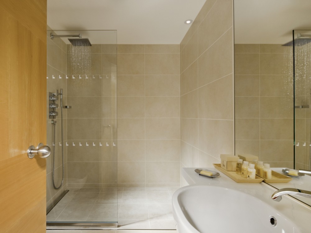 伦敦科莫大都会酒店 Metropolitan by COMO, London_43956035-H1-Park_Studio_Suite_Bathroom.jpg