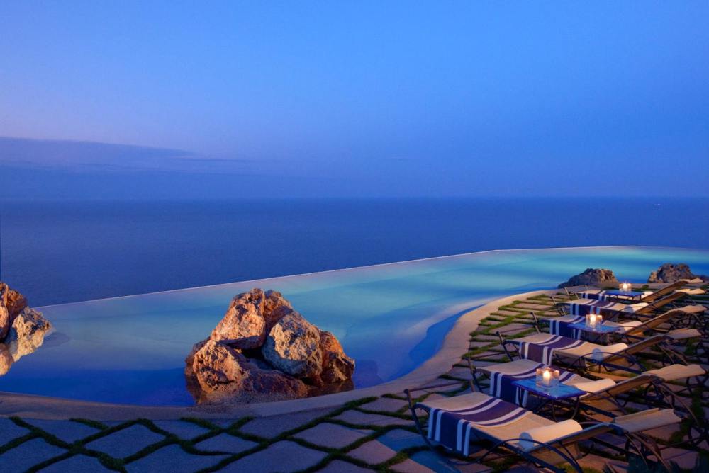 意大利阿马尔菲海岸圣罗莎酒店 Monastero Santa Rosa Hotel_pool-evening.jpg