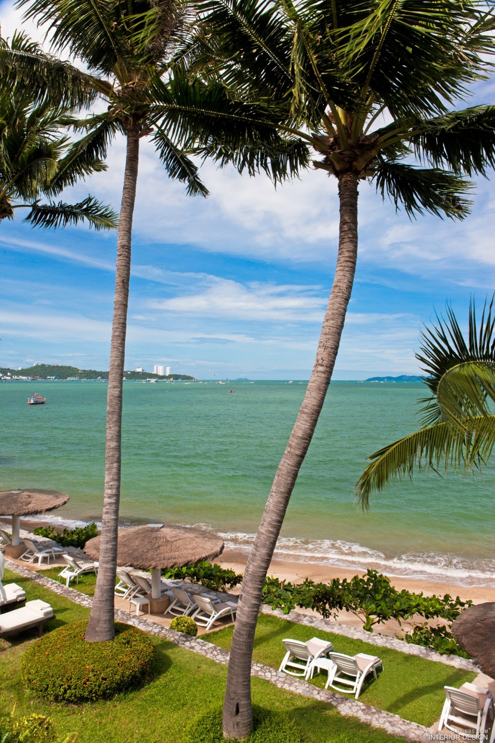 芭堤雅杜斯塔尼度假酒店 Dusit Thani Pattaya_Lagoon_Beachfront_photoLarge.JPG