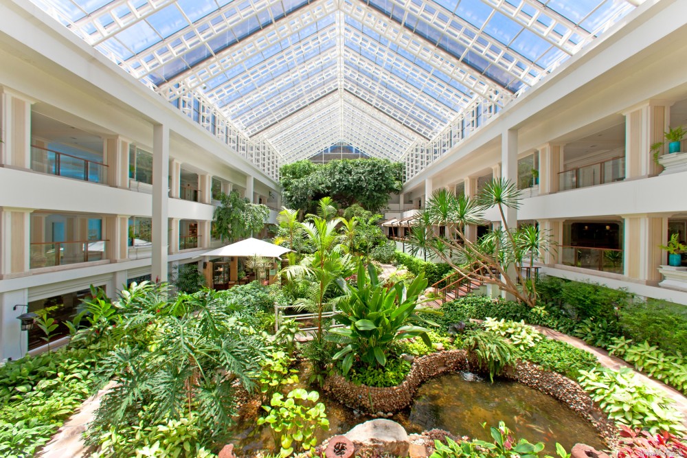 芭堤雅杜斯塔尼度假酒店 Dusit Thani Pattaya_The_Atrium_photoLarge (1).JPG