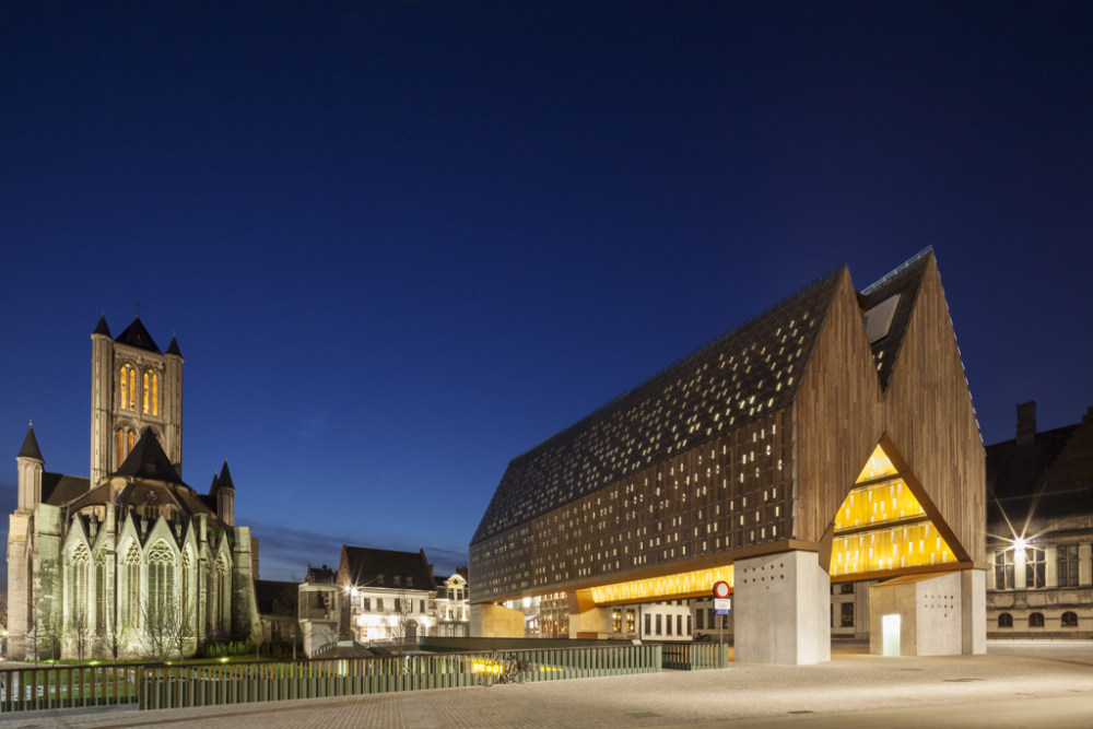 517a7530b3fc4b36690001c2_market-hall-in-ghent-marie-jos-van-hee-robbrecht-daem_sthl795.jpg