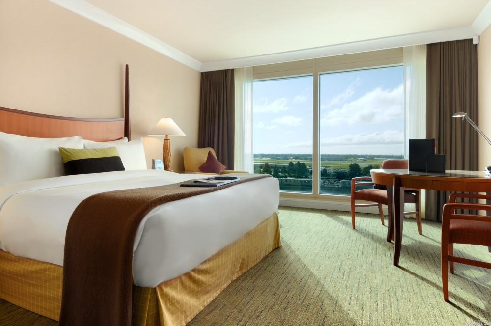 温哥华机场费尔蒙酒店 The-Fairmont-Vancouver-Airport_24418714-H1-FVA-V-103.jpg