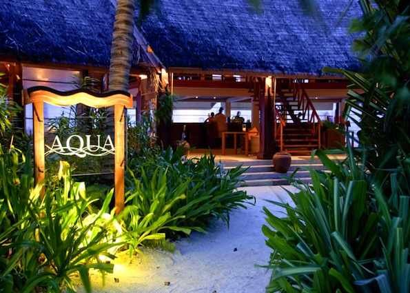 马尔代夫安娜塔拉度假酒店 Anantara Dhigu Resort Maldives_Aqua-Bar-exterior-AMD_681.jpg