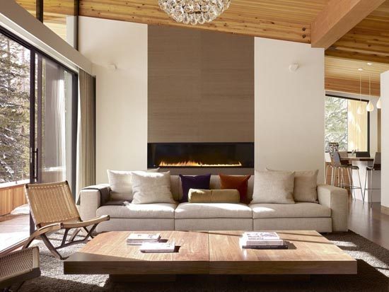 俄罗斯住宅John Maniscalco Architecture欣赏_Living-room-and-fireplace-Design-The-Sugar-Bowl-Residence-by-John-Maniscalco-Arc.jpg