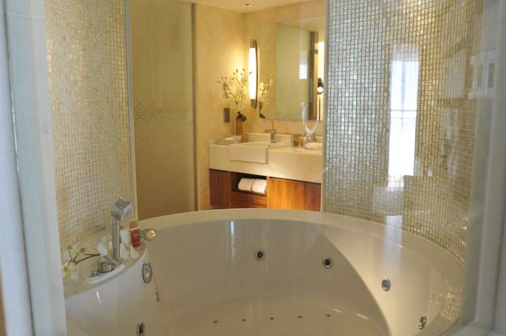 土耳其贝莱克凯宾斯基圆顶大酒店 Kempinski Hotel The Dome Belek_SetWidth1300-AYTSelcukSuiteBathroomLAS2.jpg