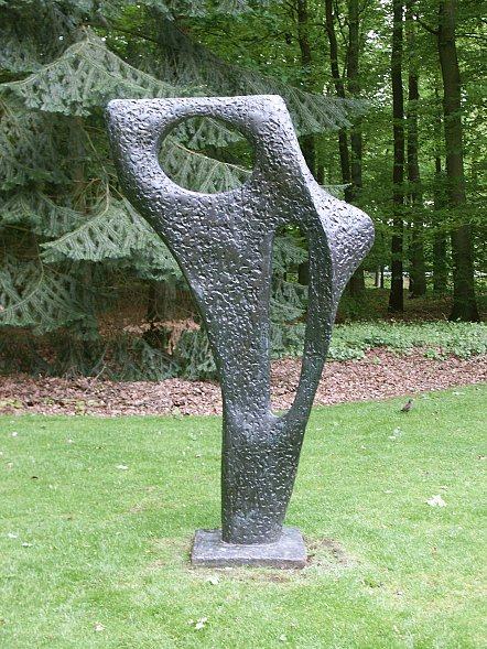 大师 芭芭拉·赫普沃思Barbara Hepworth的 雕塑作品_20060.jpg