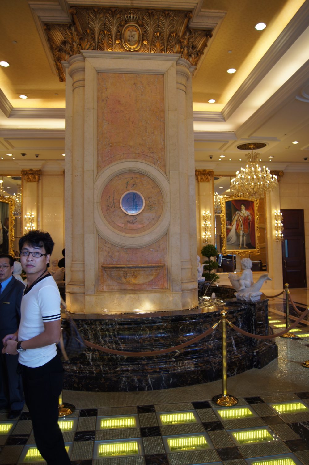 澳门英皇娱乐酒店Grand Emperor Hotel， Macau_DSC03794_调整大小.JPG