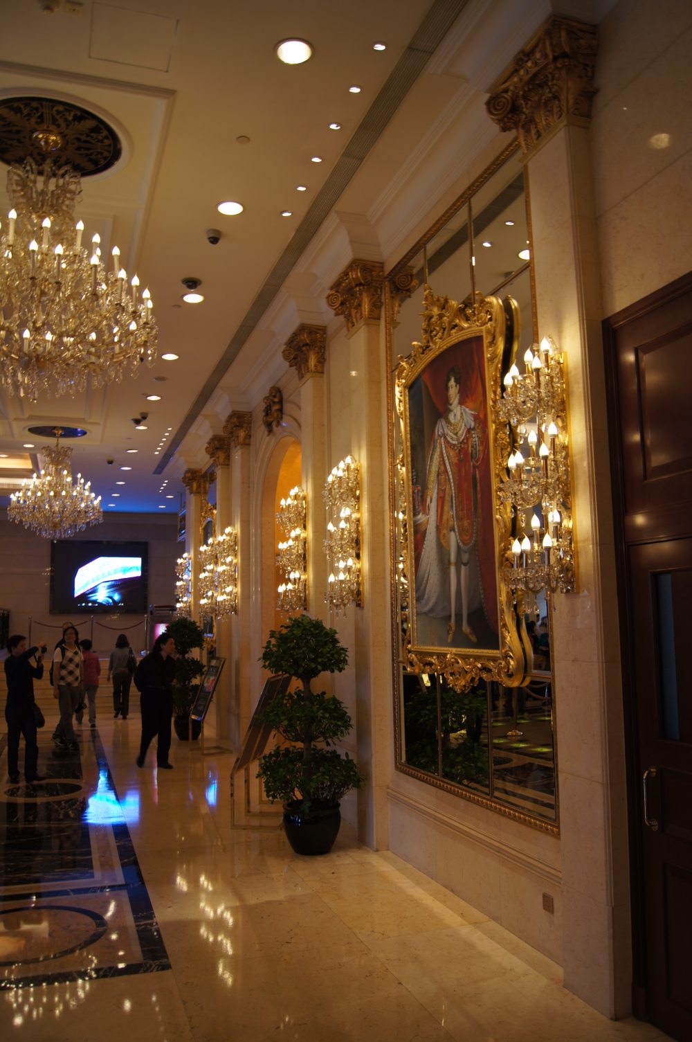 澳门英皇娱乐酒店Grand Emperor Hotel， Macau_DSC03796_调整大小.JPG