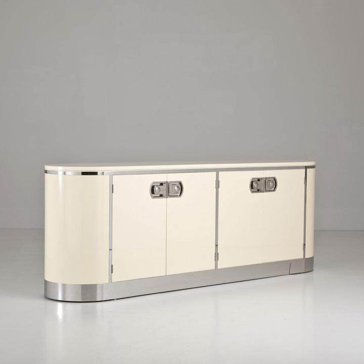 各种国外大牌家具2_A-Cream-Lacquered-Mastercraft-Designed-Cabinet-USA-1960s-8108_5848-zoom.jpg