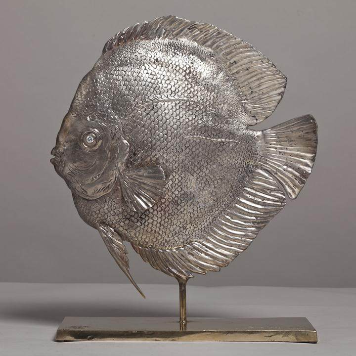 各种国外大牌家具2_A-Patinated-Bronze-Fish-Table-Sculpture-by-Christian-Maas-14999_18114-zoom.jpg