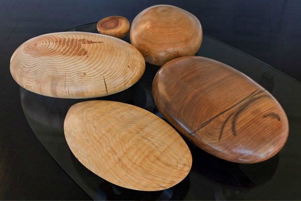 绝对精品1--木质艺术品及用品_Large-Wooden-Pebbles-by-Joel-Sayre-4.jpg