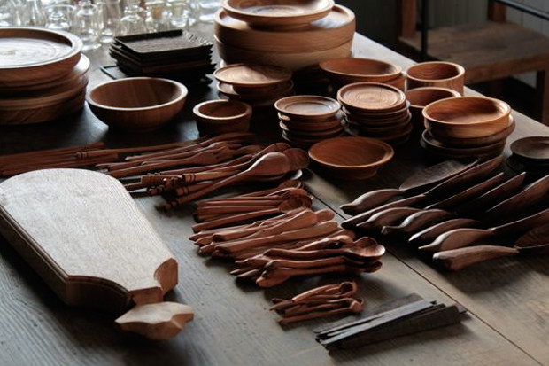 绝对精品1--木质艺术品及用品_Wooden-Tableware-and-Sundries-at-Manufact-Jam-front1.jpg