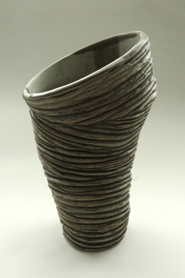 绝对精品3--质感纯朴的陶瓷用品_Ceramics-by-Christian-Escajadillo-image4.jpg