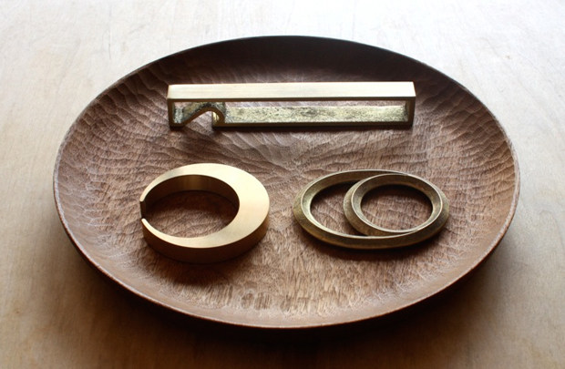 绝对精品3--质感纯朴的陶瓷用品_Futagami-Brass-Household-Goods-1.jpg