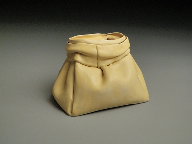 绝对精品4--陶瓷用品_Series-of-Ceramics-by-Mary-Kay-Botkins-image1.jpg