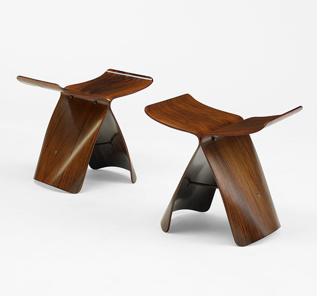 绝对精品2--木质家具_Furniture-at-the-Modern-Design-Exhibition-Wright-Auction-House-3.jpg