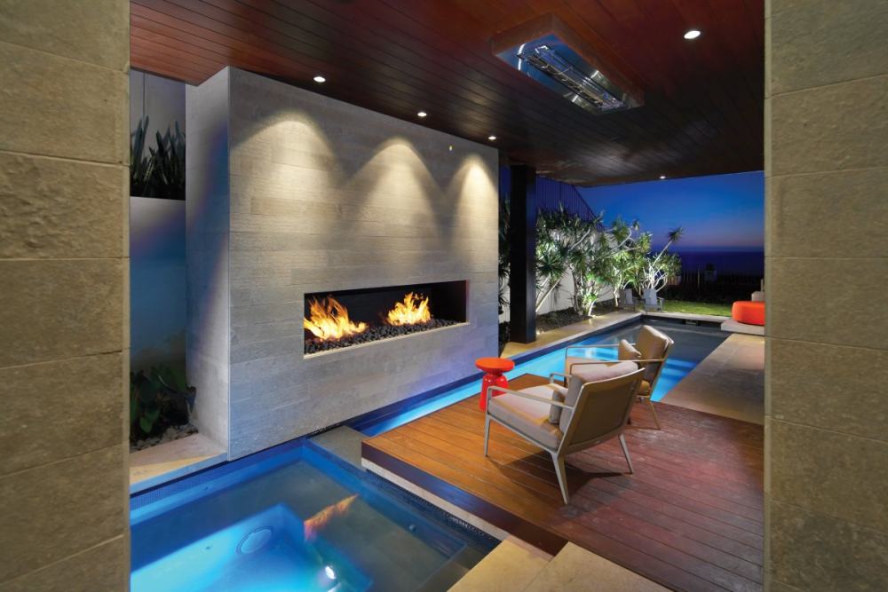 美国加利福尼亚州--Dana Point(海滨公寓)_Beach-House-Dana-Point-California-Modern-Fireplace-Pool.jpg