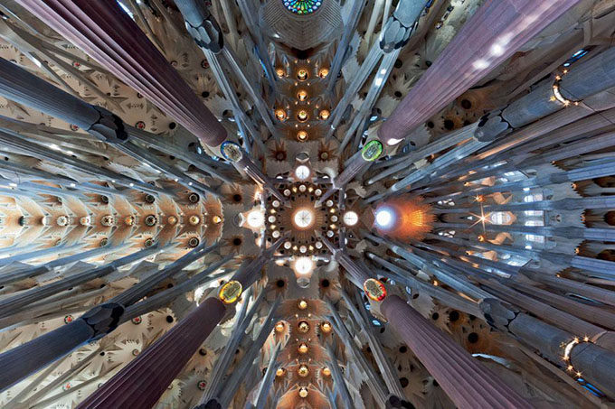 世界各地的景观和风景_sagrada(1).jpg