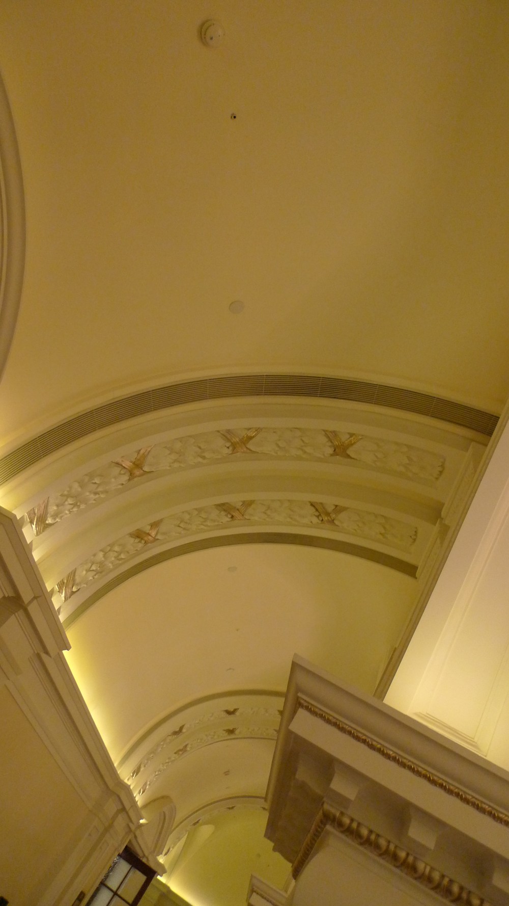 上海华尔道夫酒店(The Waldorf Astoria OnTheBund)(HBA)10.9第10页更新_L1050005.JPG