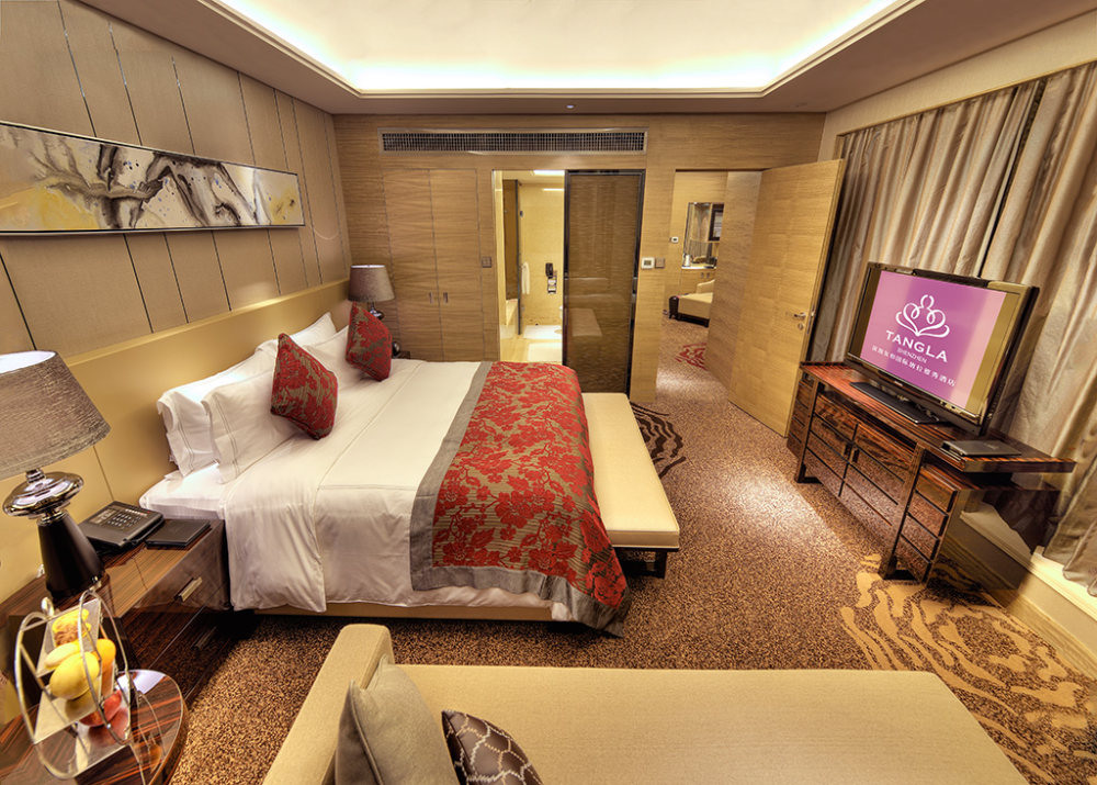 豪华客房DELUXE ROOM.jpg